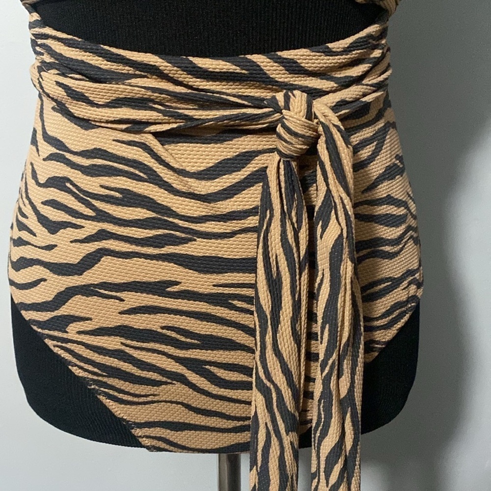 Aerie Wrap Top One Piece Swimsuit Tiger Stripe Print Sz L Long - Picture 3 of 8